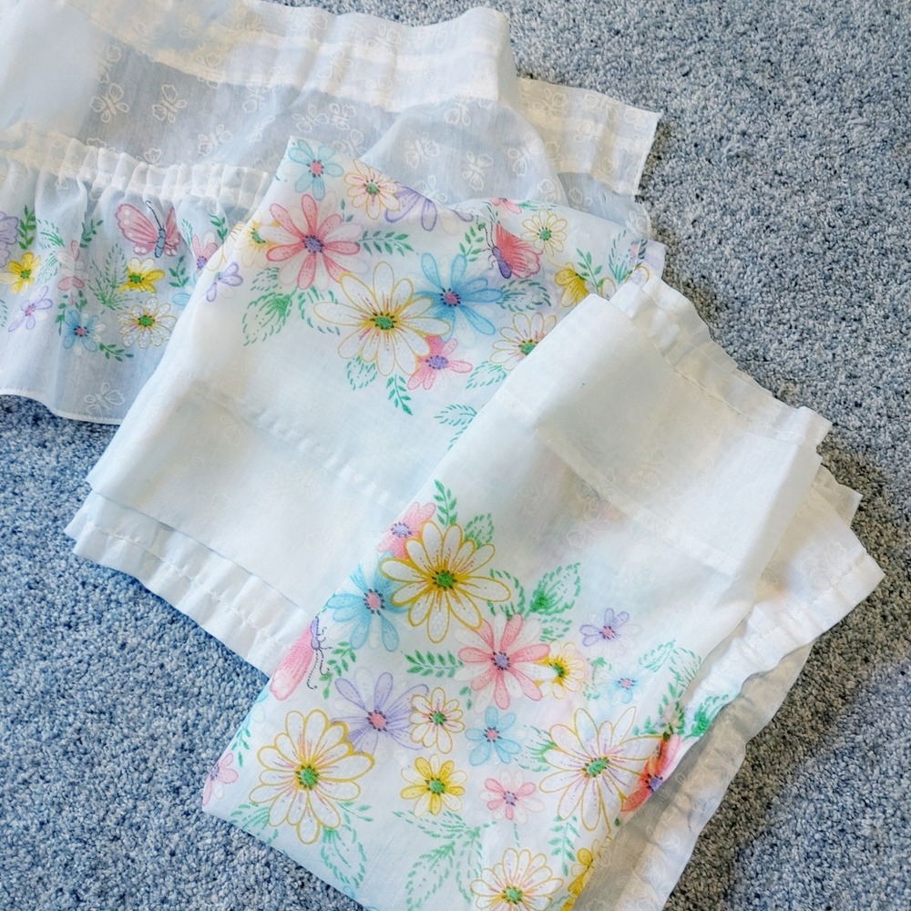 Vtg Whimsical White Sheer Floral Butterfly Curtain 2 Valance 2 Panels Pastel